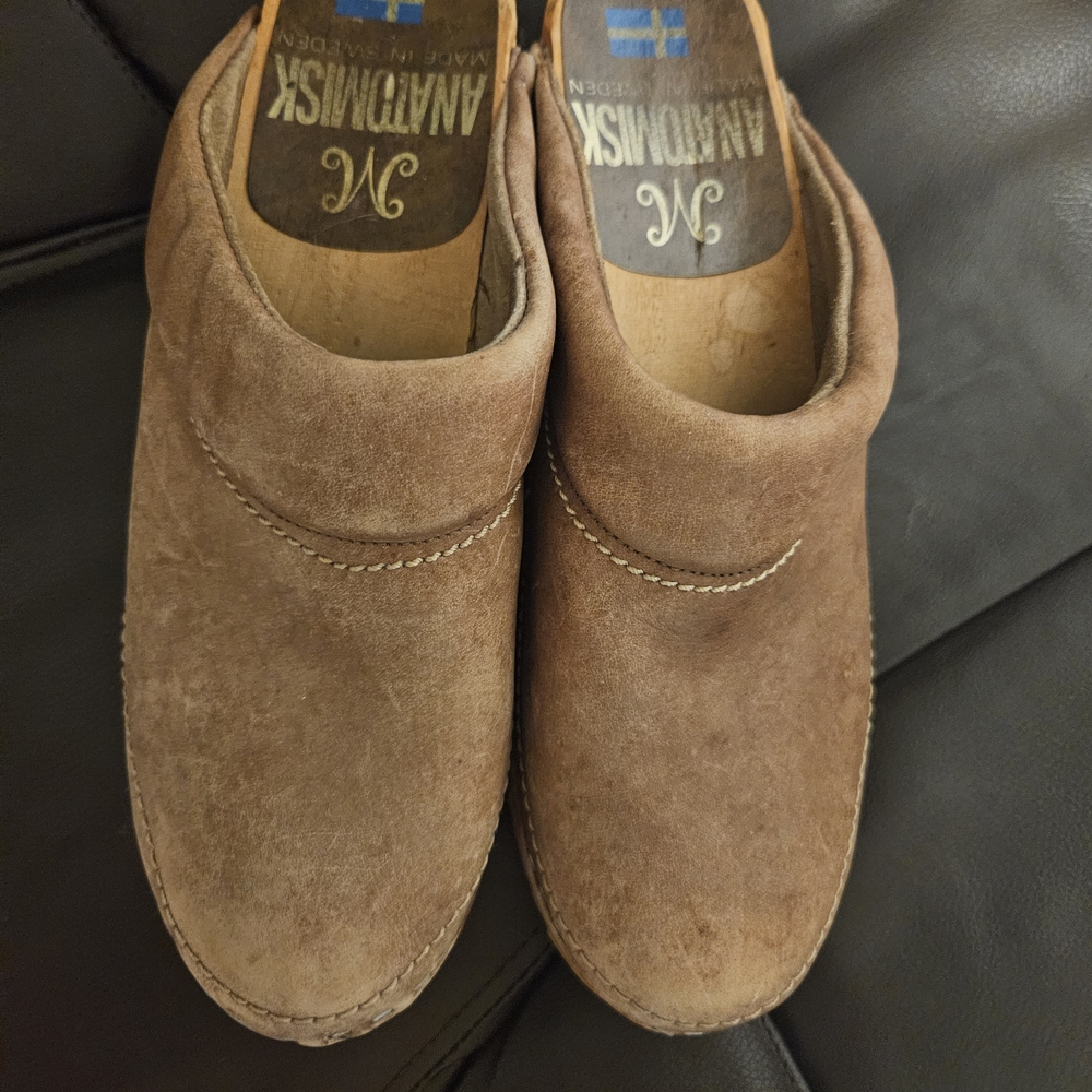 Vinatge Clogs